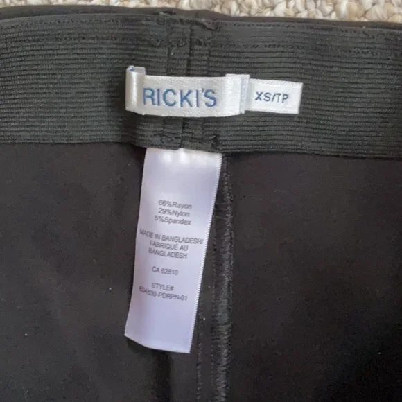 Ricki’s slim pencil skirt. Pull on. - Picture 6 of 7